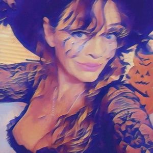 Meet your Posher, Danna